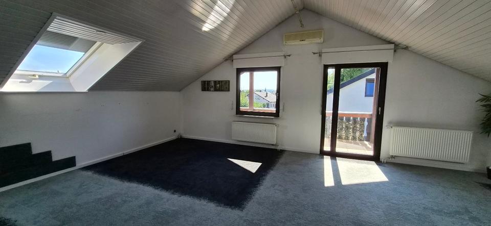 Dachgeschoßwohnung Aichtal - 3.5 Zimmer, 91 m&sup2;, 295.000&euro; | Angebot:27155079