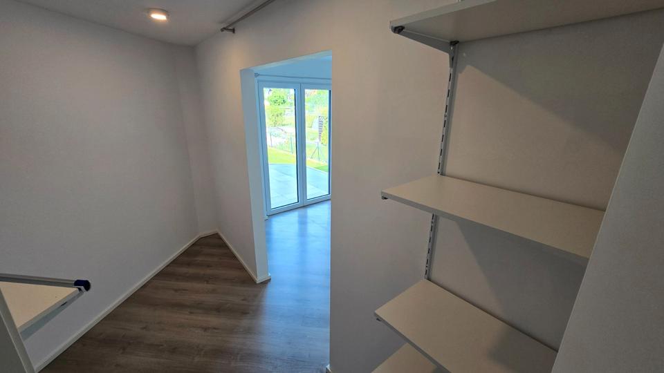 Hochparterre Dettingen an der Erms - 4.5 Zimmer, 110 m&sup2;, 550.000&euro; | Angebot:26941689