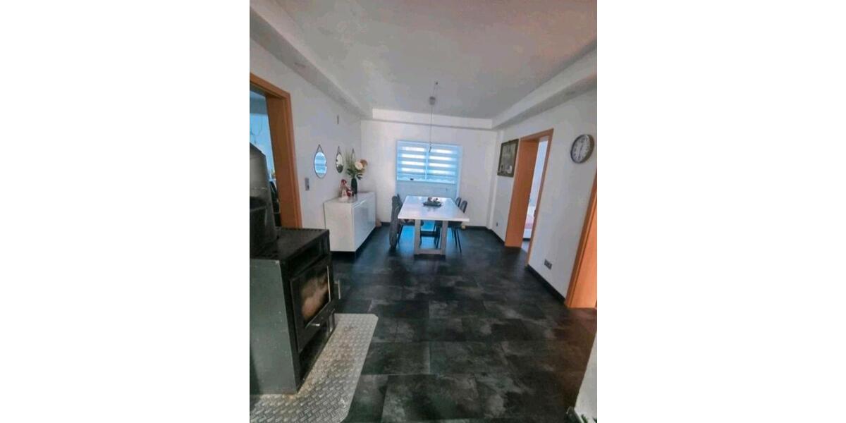 Etagenwohnung Burladingen - 4 Zimmer, 115 m&sup2;, 850&euro; | Angebot:26058320