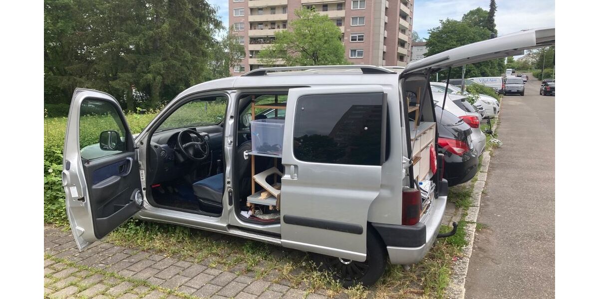 Citroen Berlingo 203.400 km 1.999 &euro; Reutlingen 72766