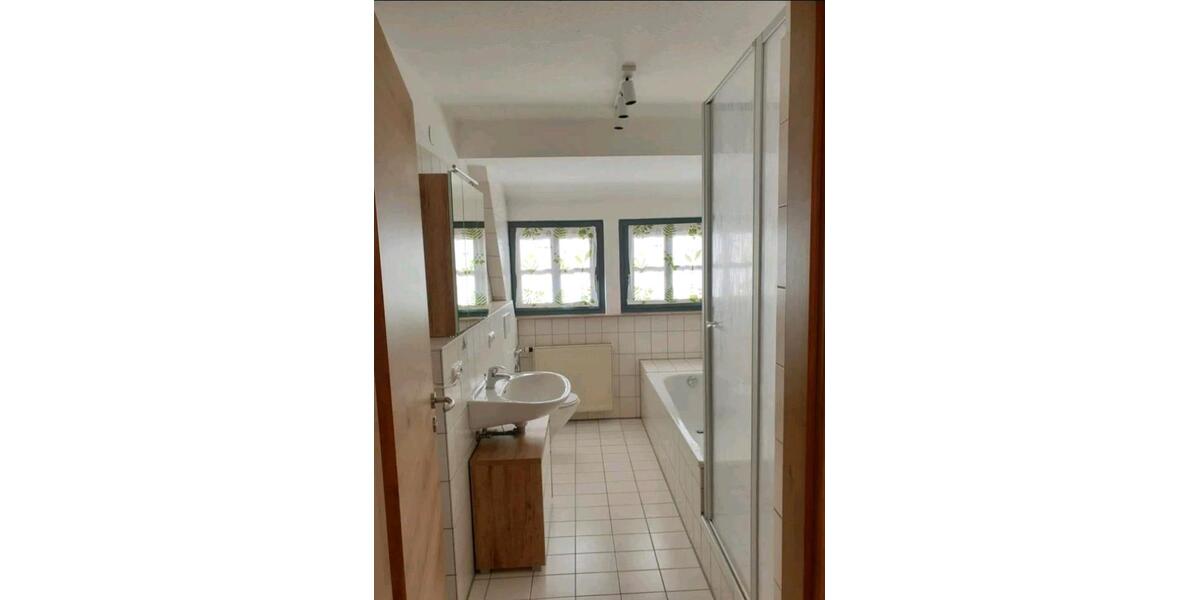 Dachgeschoßwohnung Rottenburg am Neckar - 2 Zimmer, 65 m&sup2;, 269.000&euro; | Angebot:27096426