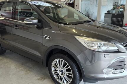 Ford Kuga 142.250 km 7.999 &euro; Altingen (Kreis Tübingen) 72119