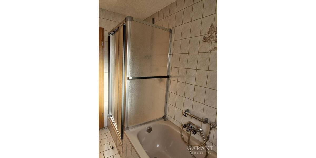 Einfamilienhaus Nürtingen Raidwangen - 9 Zimmer, 213 m&sup2;, 649.000&euro; | Angebot:25707777