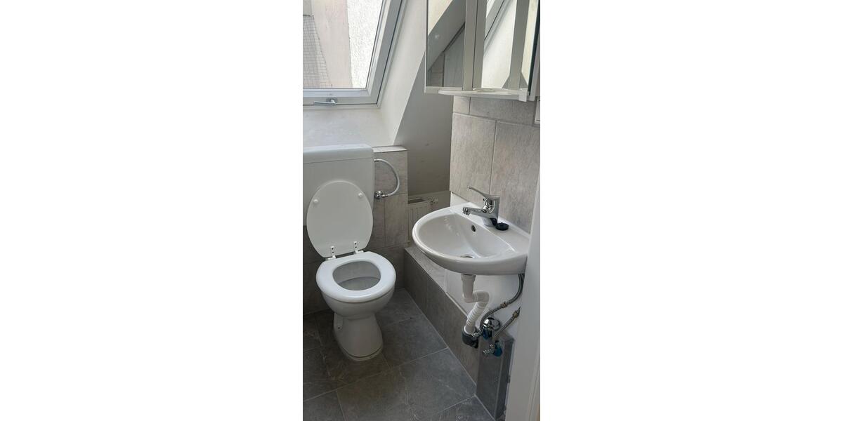 Etagenwohnung Reutlingen Reutlingen (Kernstadt) - 1 Zimmer, 14 m&sup2;, 575&euro; | Angebot:26123217