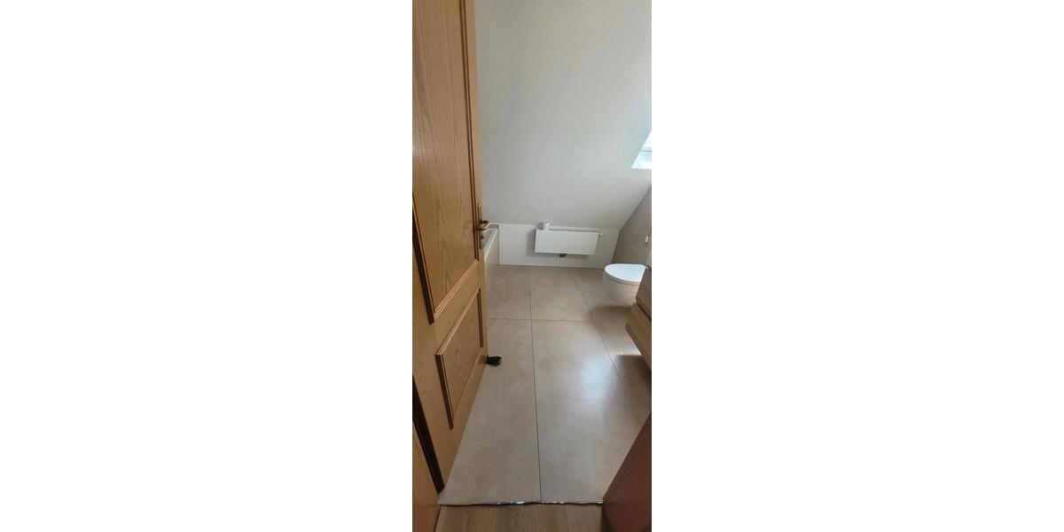 Maisonettenwohnung Herrenberg - 5.5 Zimmer, 100 m&sup2;, 1.500&euro; | Angebot:25611461