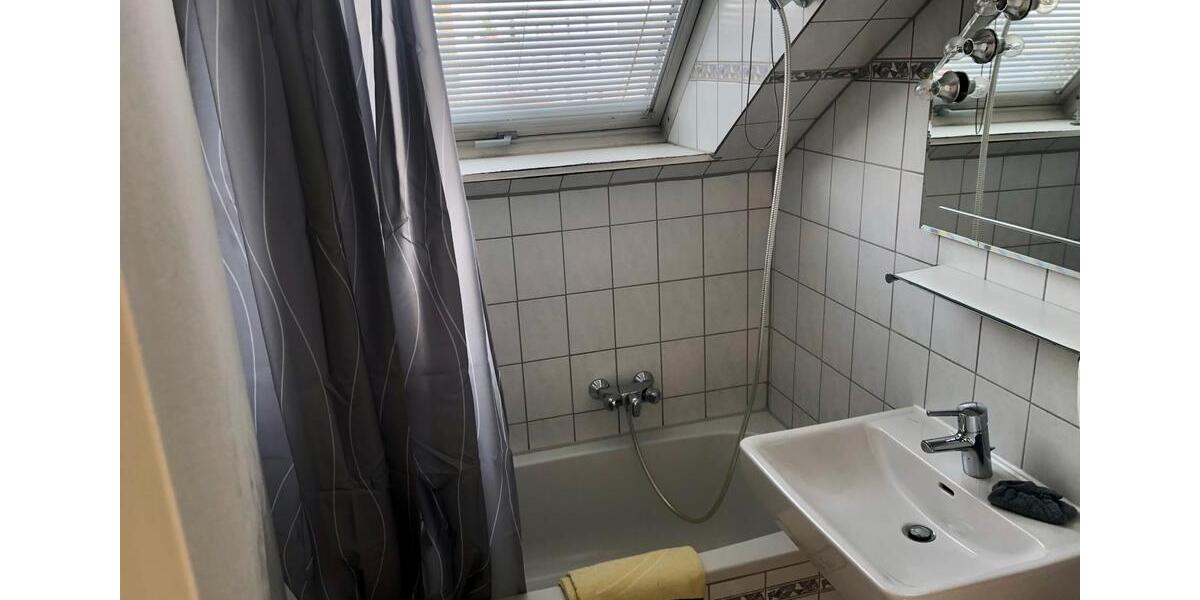 Dachgeschoßwohnung Filderstadt - 2 Zimmer, 43 m&sup2;, 229.000&euro; | Angebot:24021574