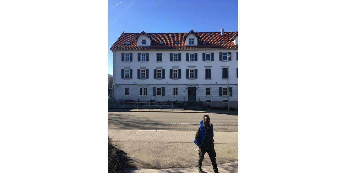 Mehrfamilienhaus, Wohnhaus Reutlingen - 7 Zimmer, 165 m&sup2;, 1.800&euro; | Angebot:25150931