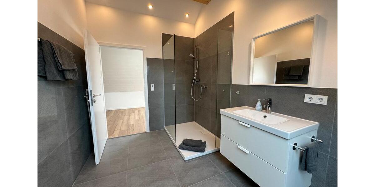 Dachgeschoßwohnung Grafenau - 2.5 Zimmer, 85 m&sup2;, 1.500&euro; | Angebot:24590396