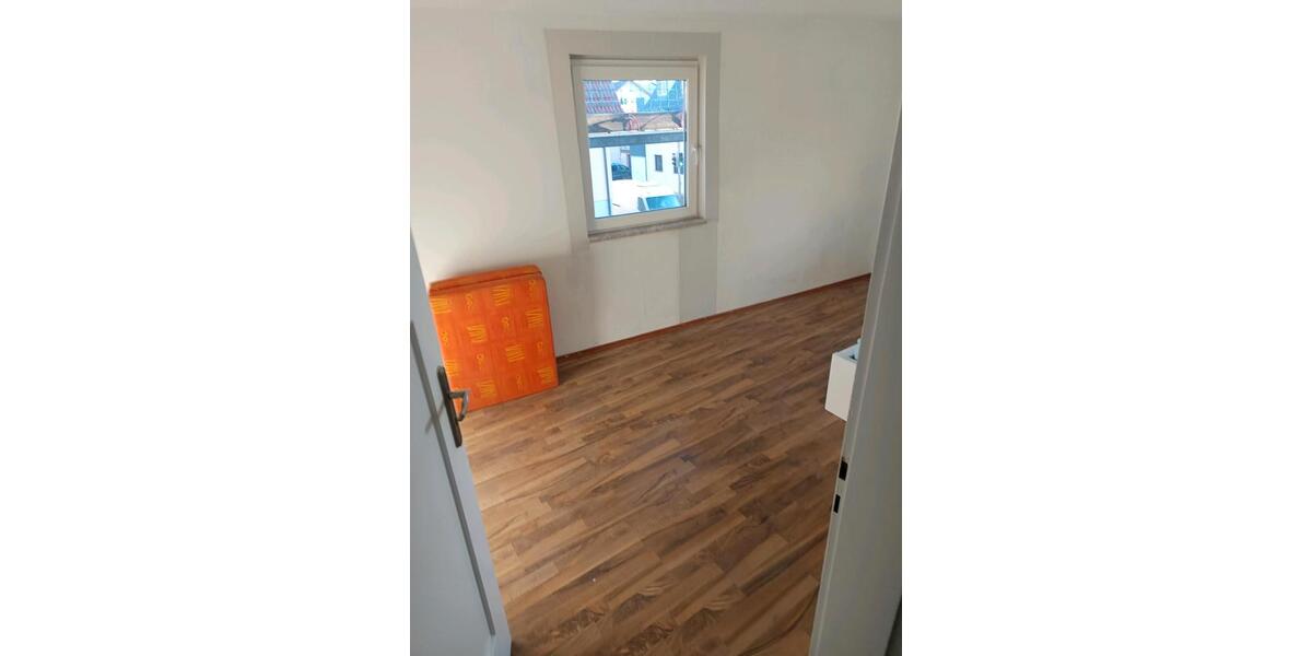 Etagenwohnung Tübingen - 3 Zimmer, 65 m&sup2;, 800&euro; | Angebot:24782064