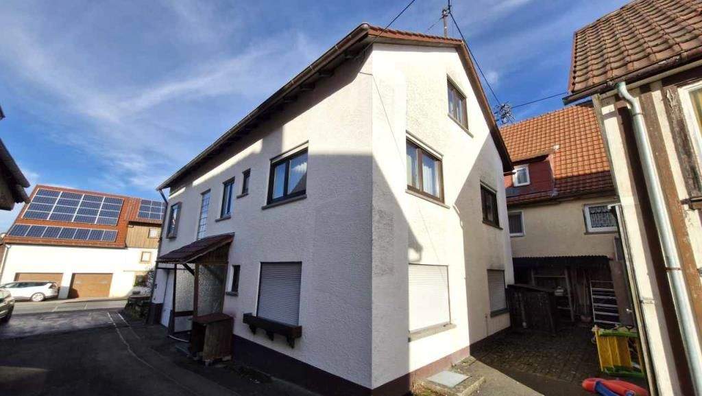 Einfamilienhaus Nagold-Hochdorf Hochdorf - 8 Zimmer, 191 m&sup2;, 394.000&euro; | Angebot:25745176