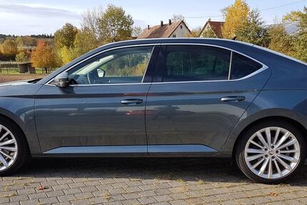 Skoda Superb 82.000 km 23.950 &euro; Magstadt 71106