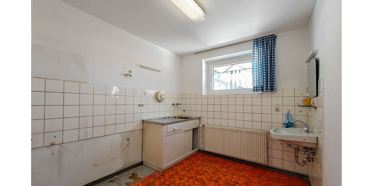 Einfamilien- oder Generationenhaus: 5 Zimmer, 128 m² Wohnfläche auf 635 m² Grundstück - Zweifamilienhaus Bempflingen Kleinbettlingen | Angebot:27513176