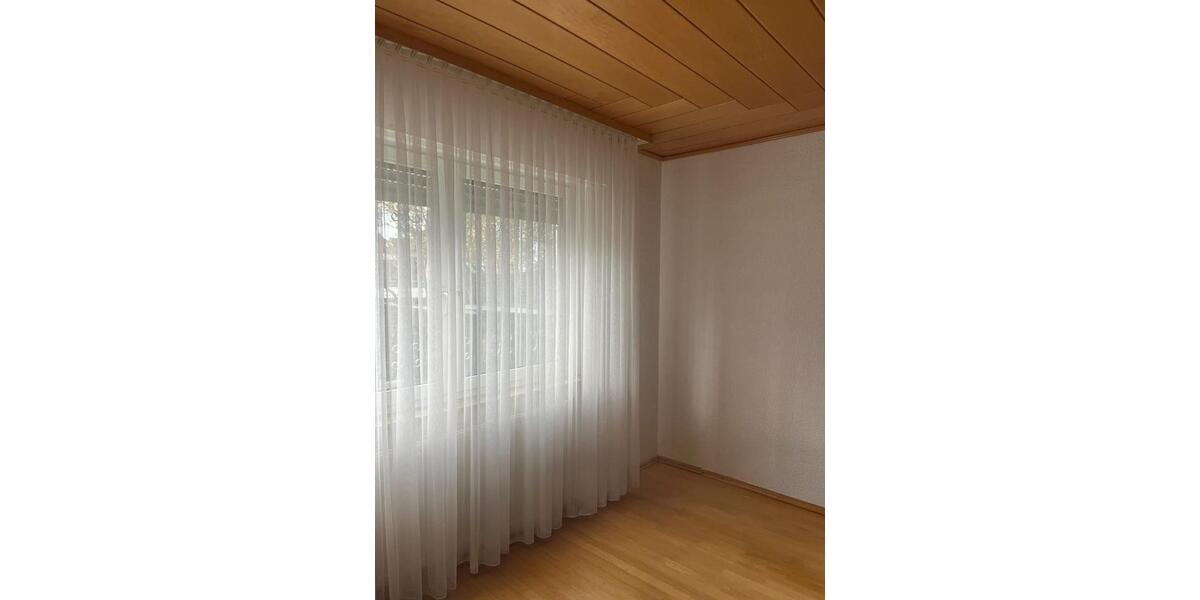 Etagenwohnung Stuttgart Vaihingen - 3 Zimmer, 100 m&sup2;, 1.550&euro; | Angebot:25860166