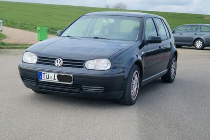 VW Golf 171.000 km 2.100 &euro; Tübingen 72074