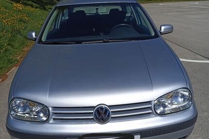 VW Golf 112.000 km 2.350 &euro; Rottenburg 72108