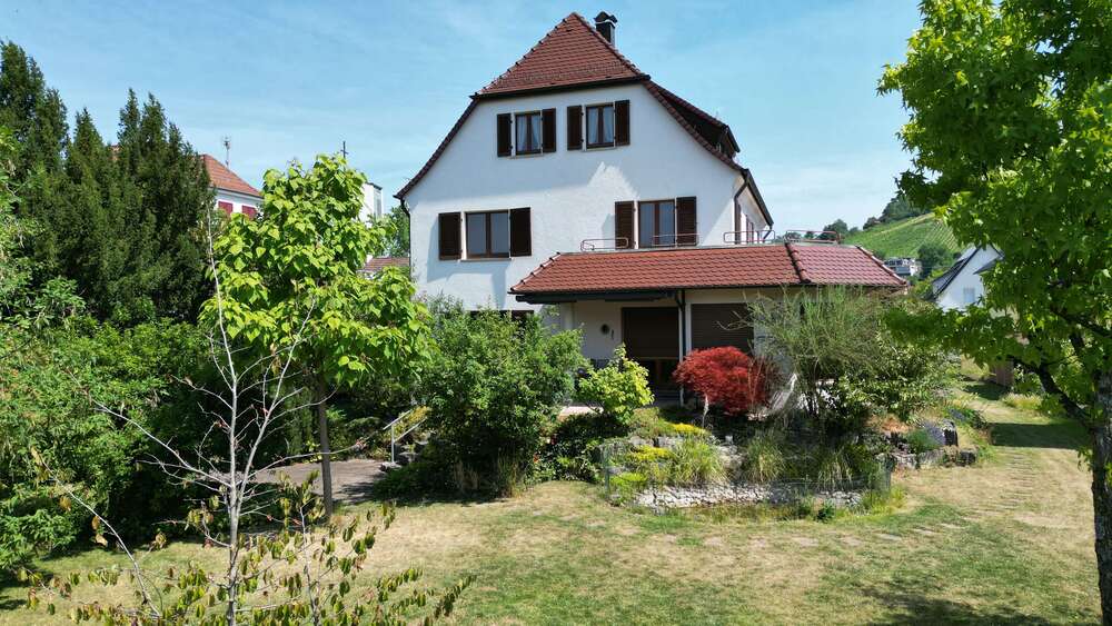 Etagenwohnung Metzingen - 3.5 Zimmer, 132 m&sup2;, 1.440&euro; | Angebot:26980829