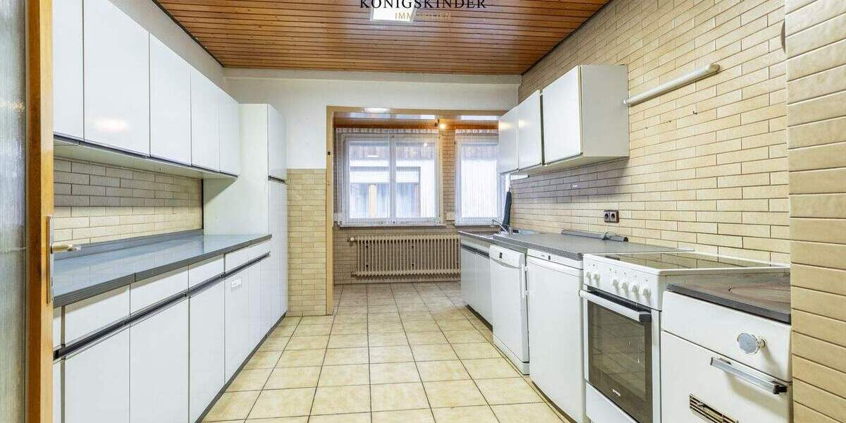 Mehrfamilienhaus, Wohnhaus Erkenbrechtsweiler - 9 Zimmer, 182 m&sup2;, 445.000&euro; | Angebot:25772704