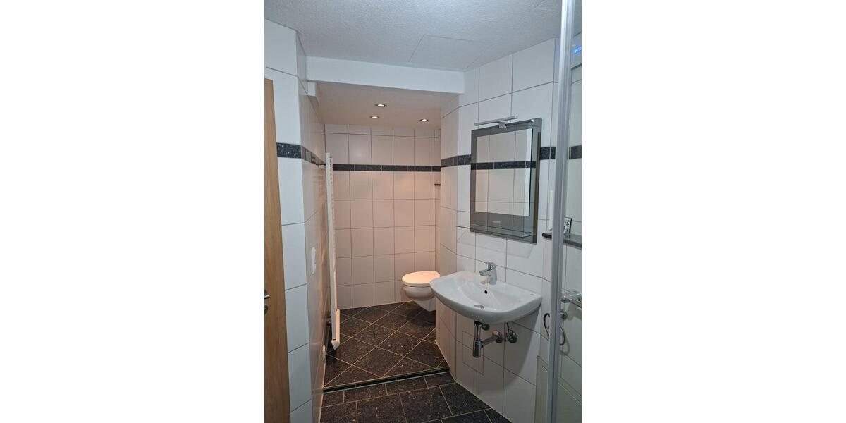 Erdgeschoßwohnung Rottenburg am Neckar - 4 Zimmer, 110 m&sup2;, 320.000&euro; | Angebot:25638115