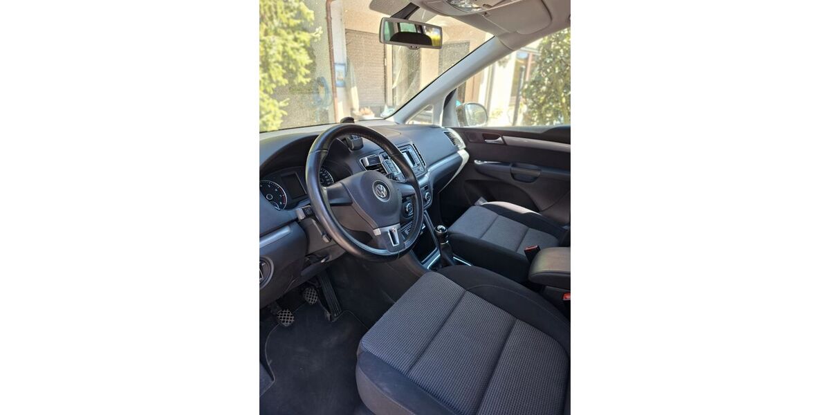 VW Sharan 126.000 km 12.500 &euro; Stuttgart 70567