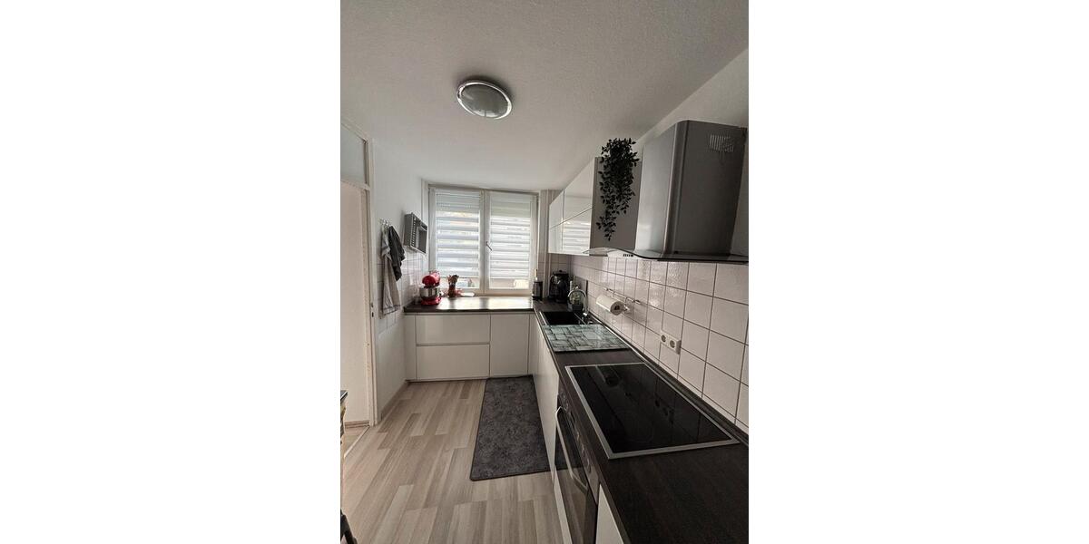 Etagenwohnung Rottenburg am Neckar - 4 Zimmer, 98 m&sup2;, 1.300&euro; | Angebot:25926122