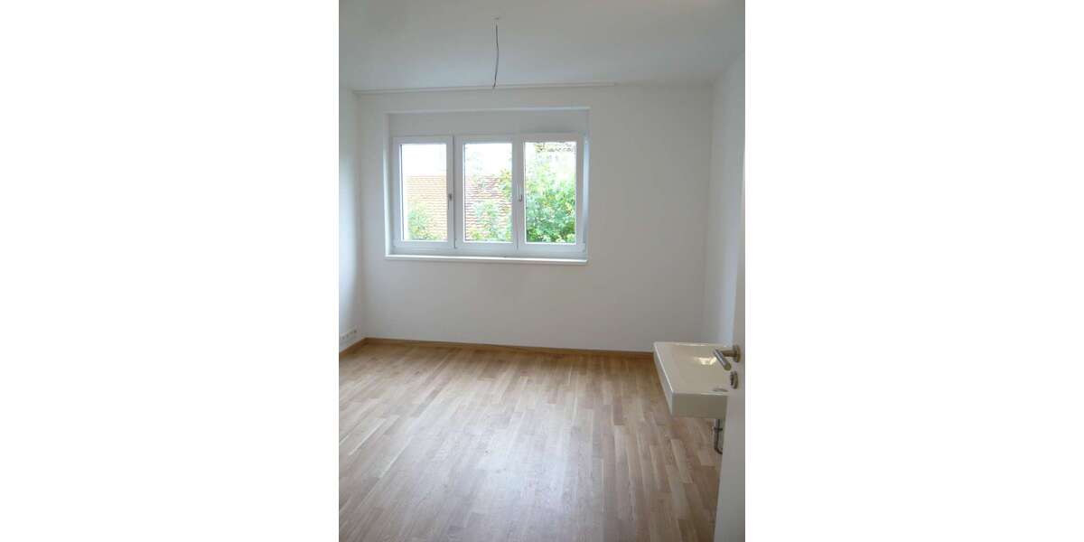 Etagenwohnung Tübingen Lustnau - 1 Zimmer, 14 m&sup2;, 390&euro; | Angebot:25882383