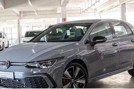 VW Golf 65.105 km 25.230 &euro; Stuttgart-Wangen 70188