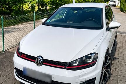 VW Golf 114.000 km 13.700 &euro; Filderstadt 70794