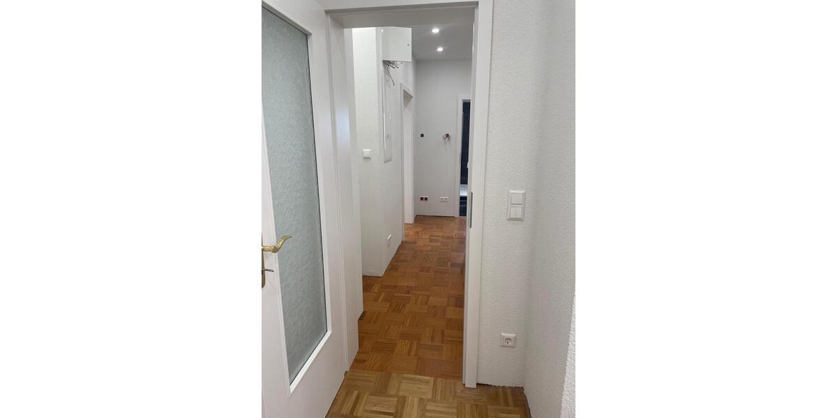 Etagenwohnung Böblingen - 2 Zimmer, 91 m&sup2;, 1.200&euro; | Angebot:25329938