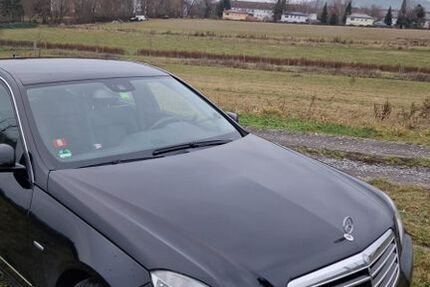 Mercedes-Benz E 220 431.000 km 4.350 &euro; Stuttgart 70374