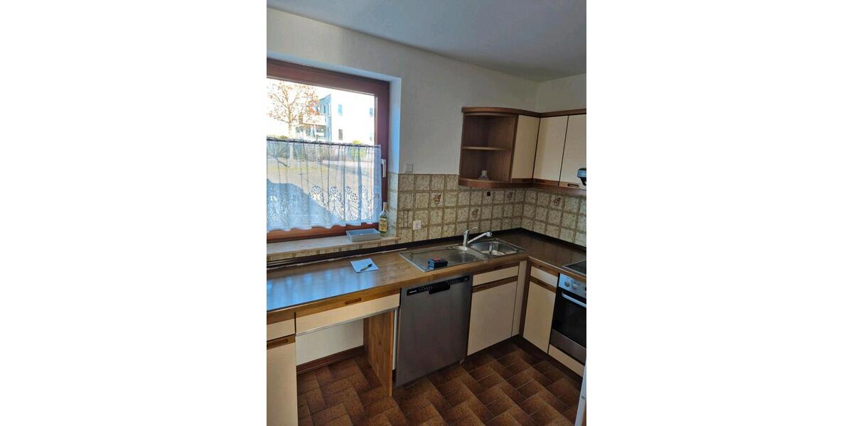 Erdgeschoßwohnung Schönaich - 4.5 Zimmer, 100 m&sup2;, 1.250&euro; | Angebot:25402483