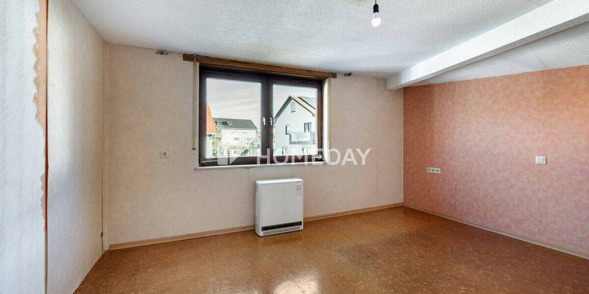 Einfamilienhaus Bad Urach Hengen - 6 Zimmer, 140 m&sup2;, 249.000&euro; | Angebot:25677505