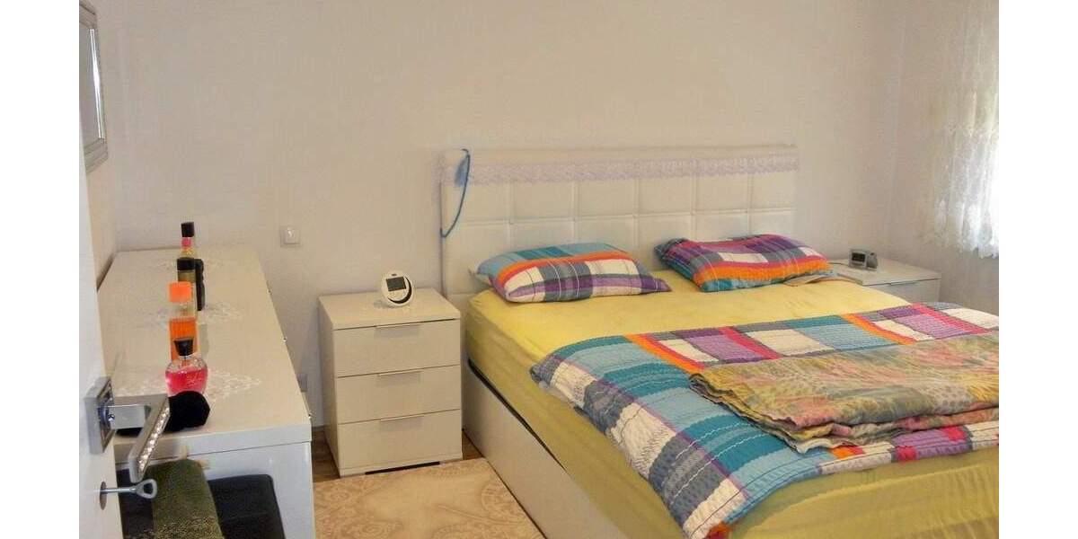 Mehrfamilienhaus, Wohnhaus Althengstett - 8 Zimmer, 180 m&sup2;, 595.999&euro; | Angebot:25737016