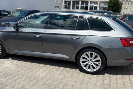 Skoda Superb 73.032 km 21.950 &euro; Nufringen/Stuttgart 71154