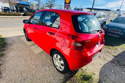 Toyota Yaris 106.000 km 2.299 &euro; Filderstadt 70794