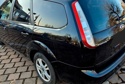 Ford Focus 247.355 km 2.200 &euro; Filderstadt 70794
