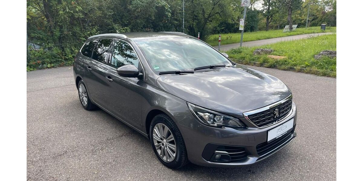 Peugeot 308 118.554 km 12.499 &euro; Stuttgart 70469