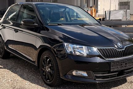Skoda Fabia 64.300 km 8.990 &euro; Reutlingen 72766
