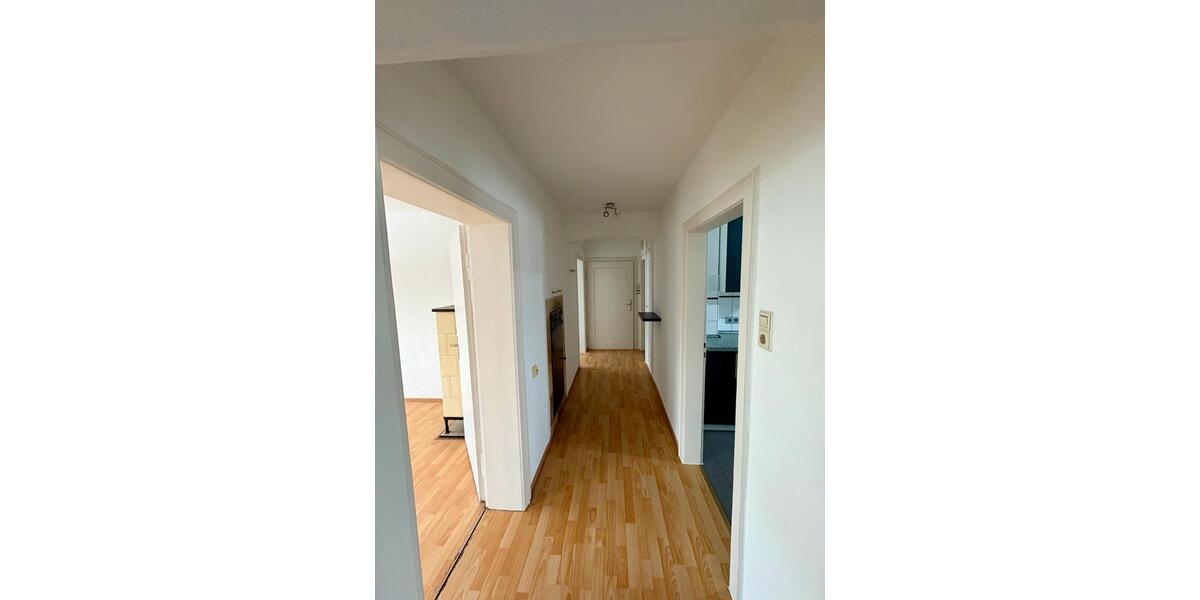 Etagenwohnung Engstingen - 3 Zimmer, 75 m&sup2;, 700&euro; | Angebot:25841298