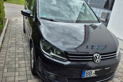 VW Touran 212.000 km 9.750 &euro; Ergenzingen 72108