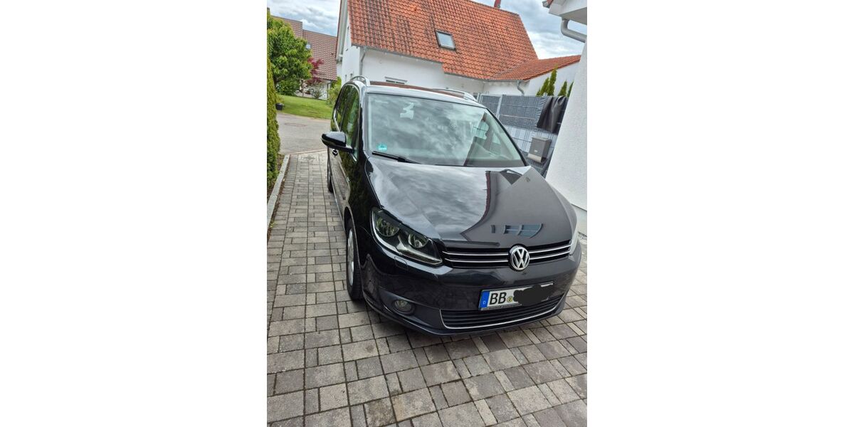VW Touran 212.000 km 9.750 &euro; Ergenzingen 72108