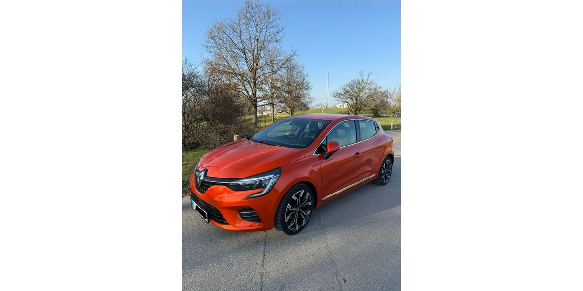 Renault Clio 73.000 km 12.300 &euro; Stuttgart 70435