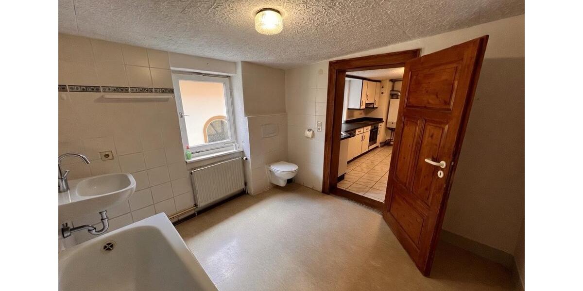 Etagenwohnung Hechingen - 5 Zimmer, 105 m&sup2;, 600&euro; | Angebot:26463438