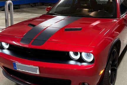 Dodge Challenger 60.000 km 25.900 &euro; Hechingen 72379
