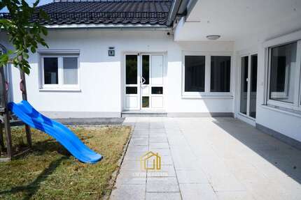 Haus Reutlingen Sondelfingen - 7 Zimmer, 246 m&sup2;, 2.400&euro; | Angebot:27189645