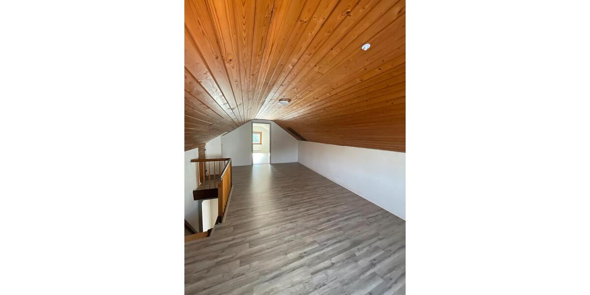 Maisonettenwohnung Nagold - 4.5 Zimmer, 117 m&sup2;, 1.300&euro; | Angebot:25291340