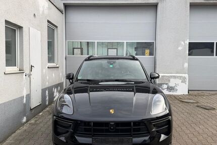 Porsche Macan 68.000 km 53.999 &euro; Nagold 72202