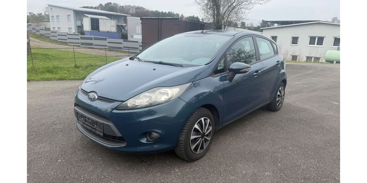 Ford Fiesta 151.000 km 2.299 &euro; Starzach 72181