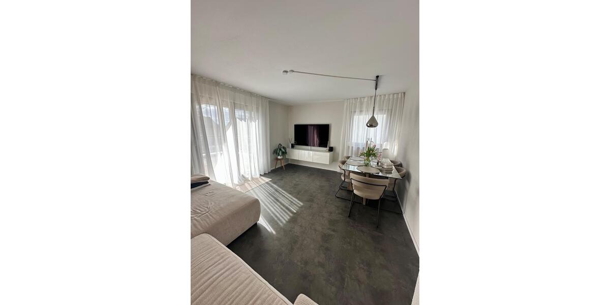 Etagenwohnung Sindelfingen - 3 Zimmer, 68 m&sup2;, 1.100&euro; | Angebot:25945579