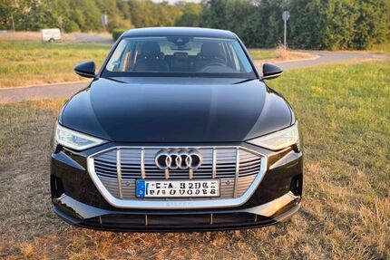 Audi e-tron 35.000 km 27.689 &euro; Reutlingen 72770