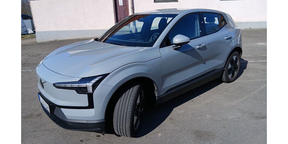 Volvo EX30 18.000 km 26.500 &euro; Eningen u.A. 72800